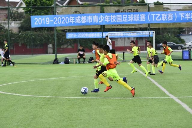 斯图尔特26+7美国女篮力克比利时 梅斯曼24分