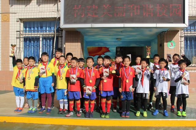 状元对飙合轰93分活塞擒森林狼 76人大胜篮网